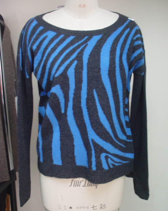 5-stripe-intarsia-Fine-Knitting.jpg